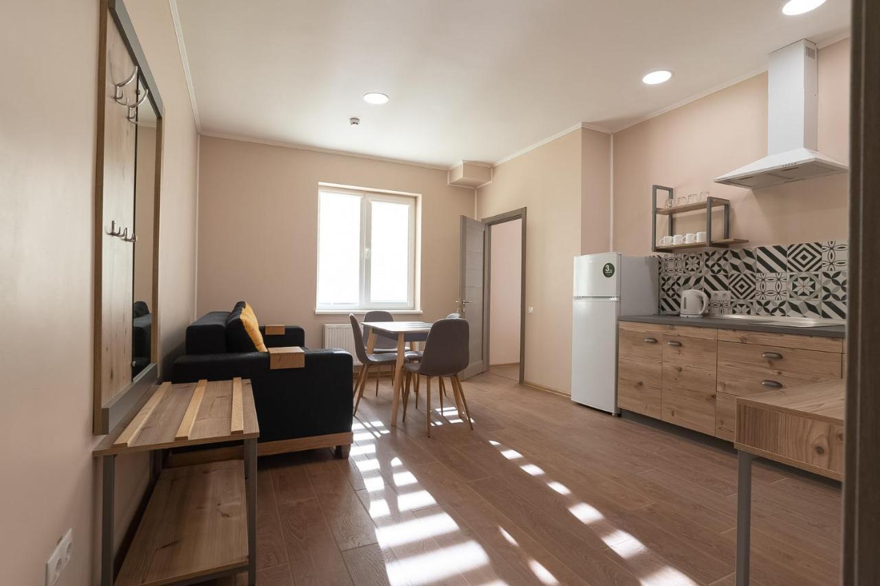 Pivdenniy Hotel Lviv Buitenkant foto